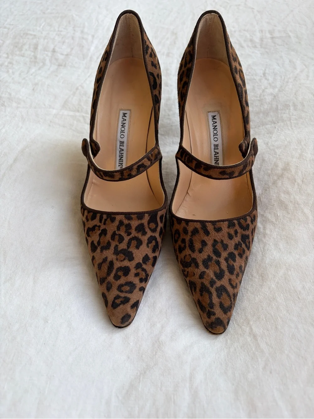 Vintage Manolo Blahnik Leopard Suede Pointy Toe Mary Jane Pumps Heels Brown Tan